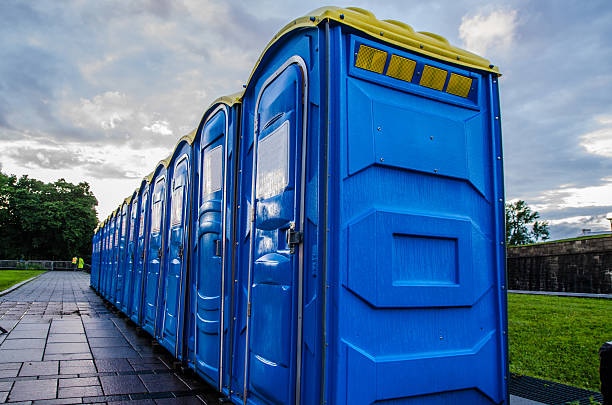 Best Portable restroom trailer rental  in Moodys, OK